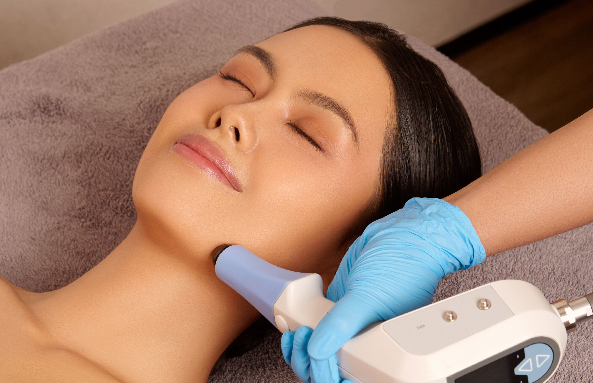 Neck Tightening by Exilis Ultra 360